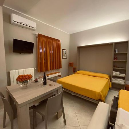 Ferienwohnung Casa Mya Monopoli Exterior foto