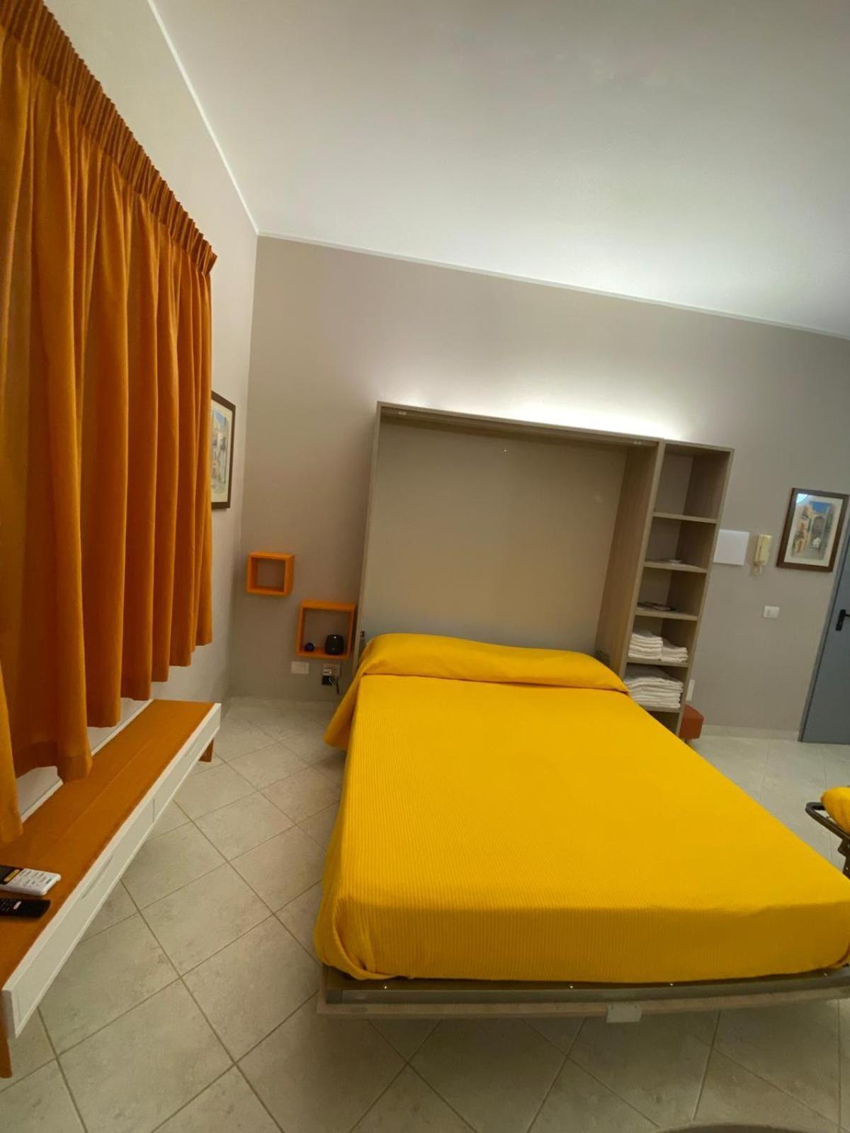 Ferienwohnung Casa Mya Monopoli Exterior foto